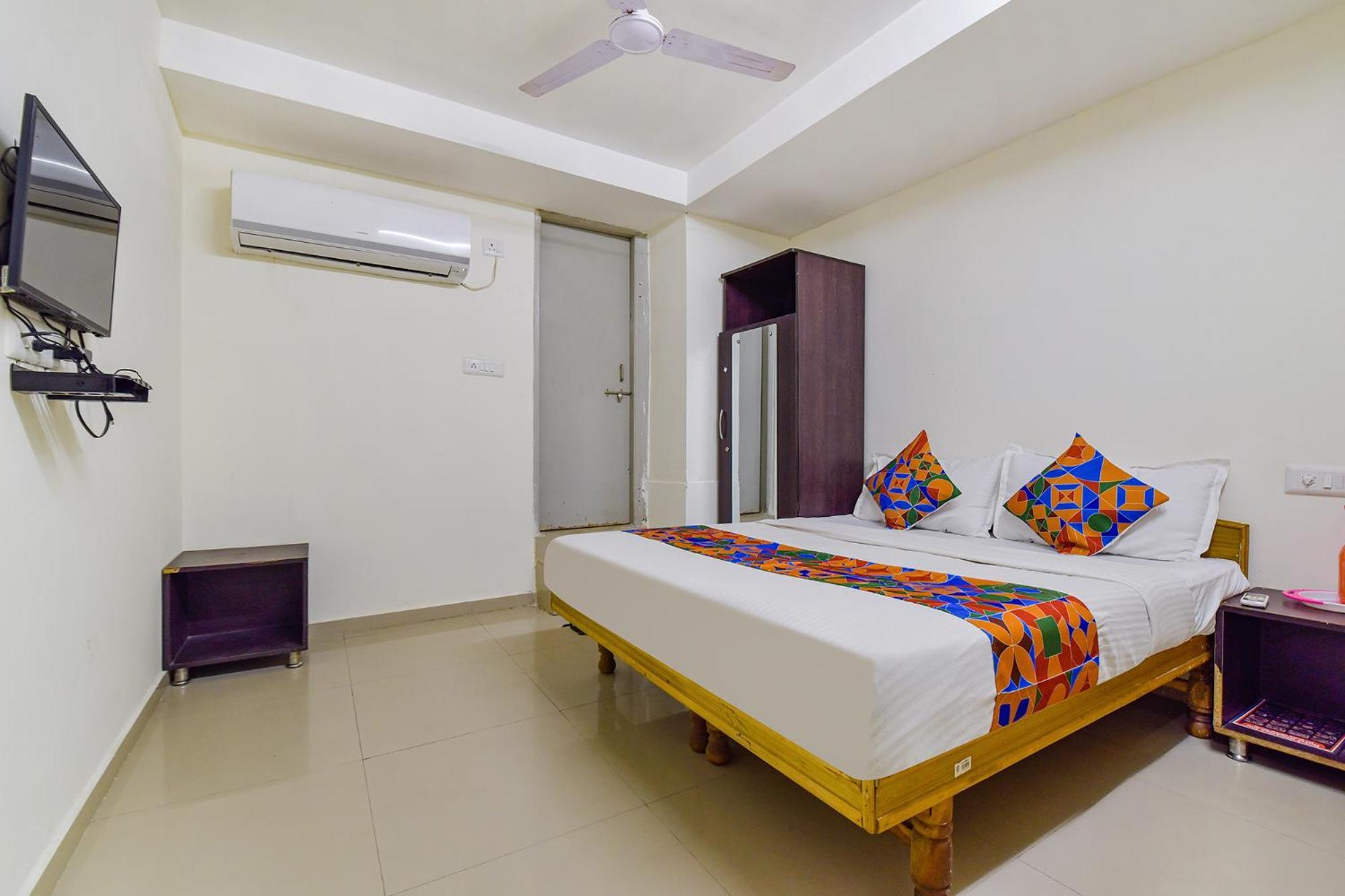Hotel O Himalaya Inn Ahmedabad Extérieur photo