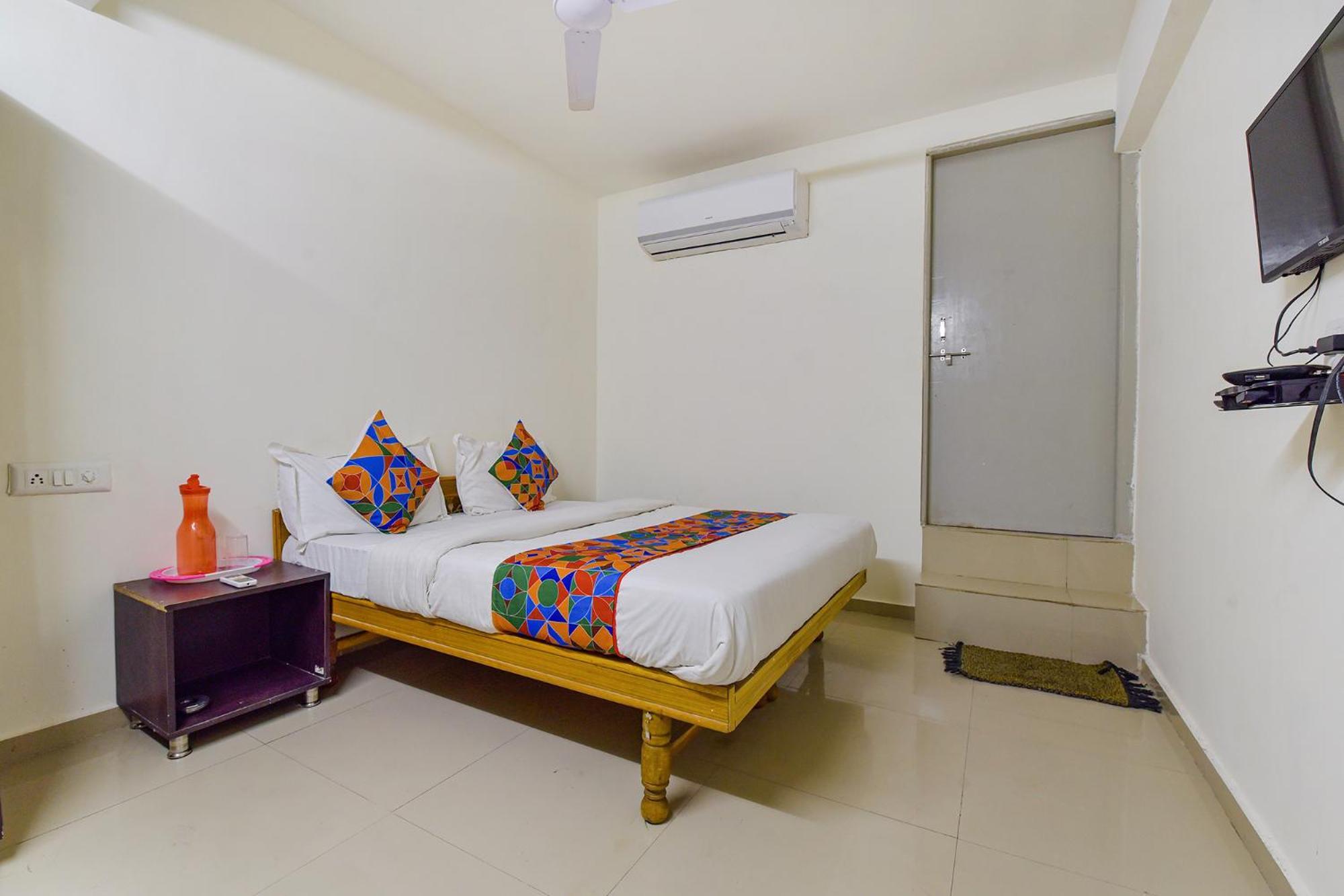 Hotel O Himalaya Inn Ahmedabad Extérieur photo