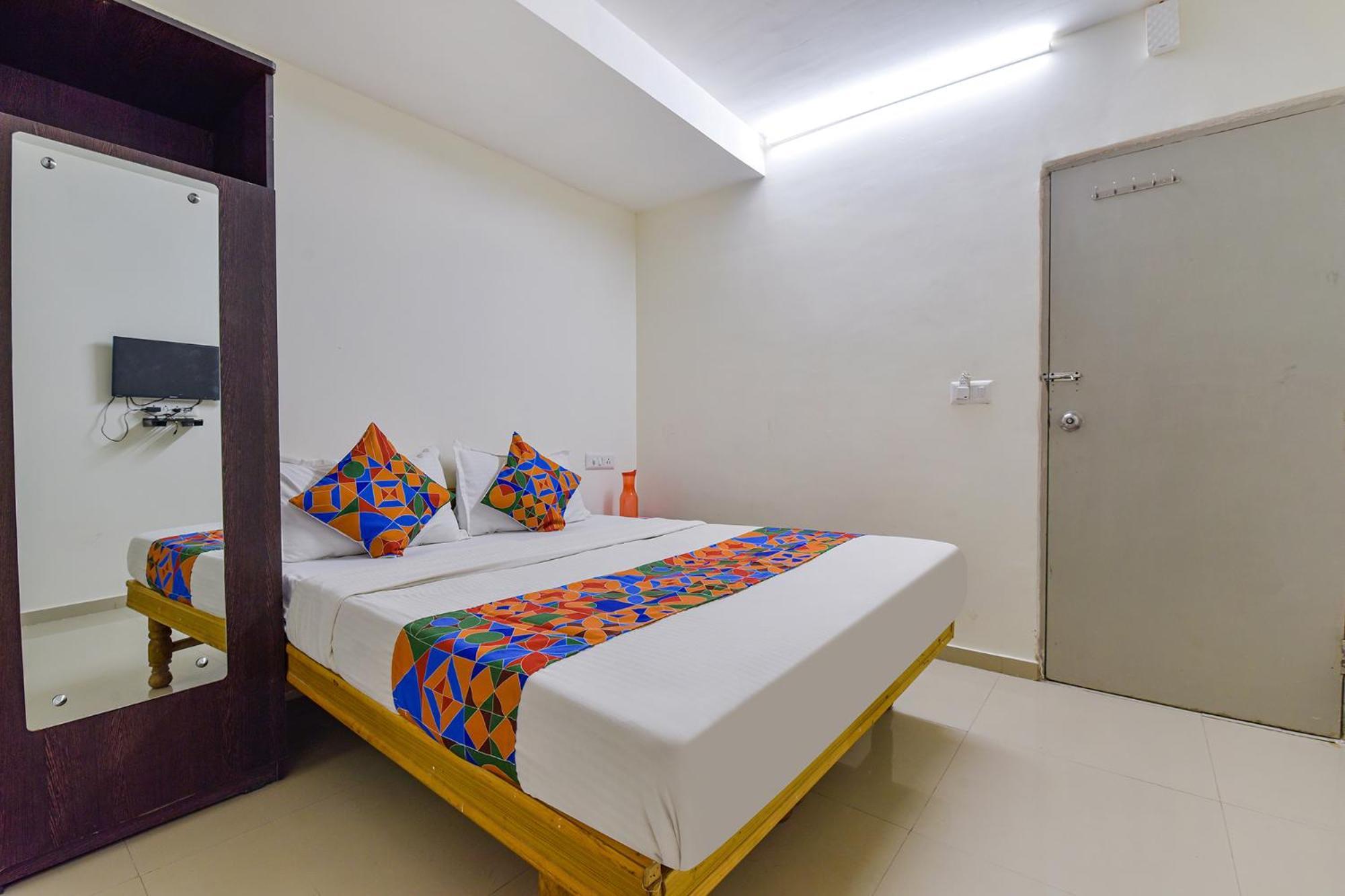 Hotel O Himalaya Inn Ahmedabad Extérieur photo