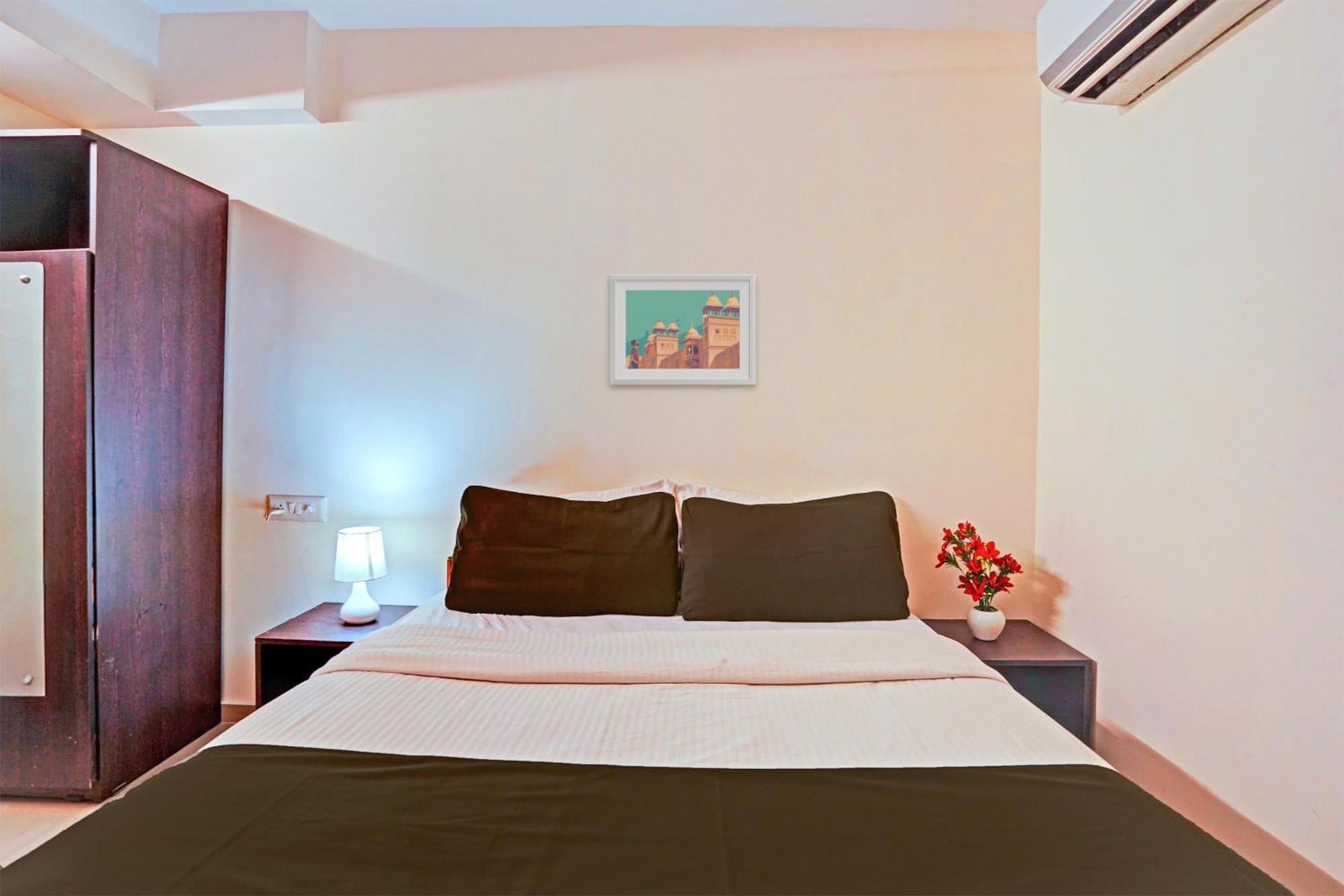 Hotel O Himalaya Inn Ahmedabad Extérieur photo