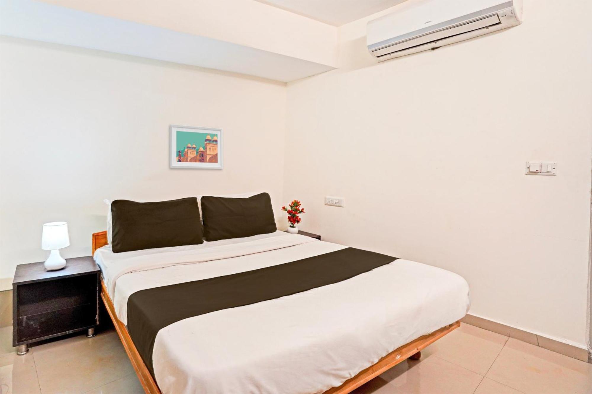 Hotel O Himalaya Inn Ahmedabad Extérieur photo